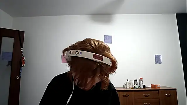 CurlaPettyBom online show from March 16, 2026, 9:13 am