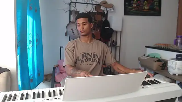 Dani-brown online show from June 27, 2026, 1:28 pm
