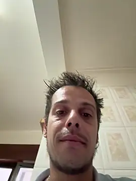 vieiratiago963 online show from May 31, 2026, 9:48 pm