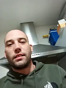 Franperry online show from February 15, 2026, 11:25 pm