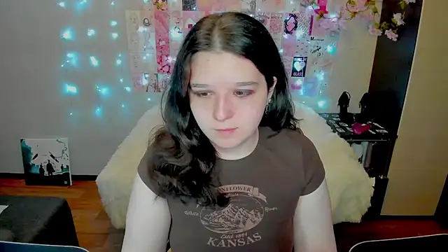 Snapshot of Kate_Acid chatting on April 20, 2026, 11:39 pm Kate Acid online show from April 20, 2026, 11:39 pm