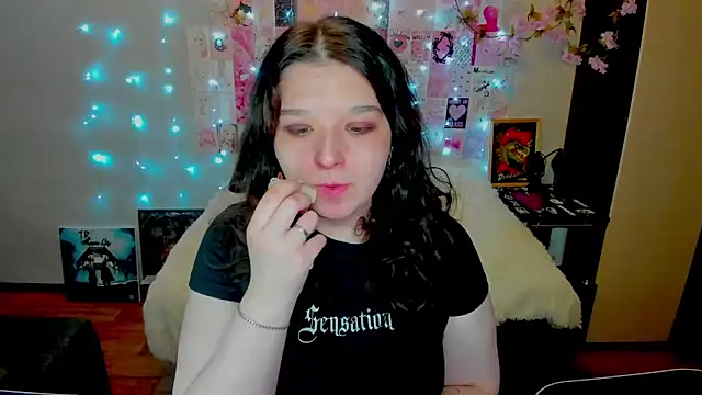 Snapshot of Kate_Acid chatting on May 11, 2026, 11:35 pm Kate Acid online show from May 11, 2026, 11:35 pm