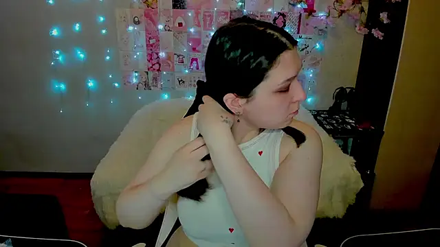 Snapshot of Kate_Acid chatting on April 15, 2026, 12:27 am Kate Acid online show from April 15, 2026, 12:27 am