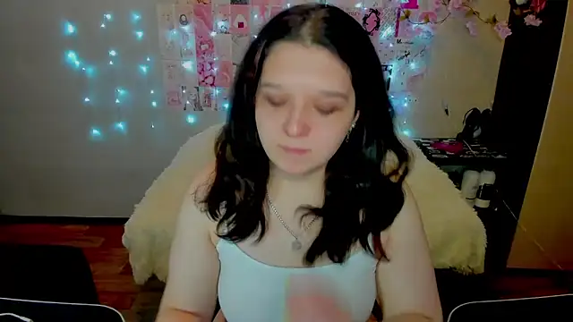 Snapshot of Kate_Acid chatting on April 5, 2026, 12:39 am Kate Acid online show from April 5, 2026, 12:39 am