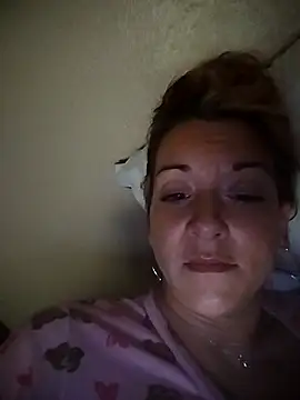 MissBella0969 online show from April 6, 2026, 6:25 am