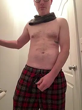 Snapshot of CunningColm chatting on March 16, 2026, 4:20 am CunningColm online show from March 16, 2026, 4:20 am