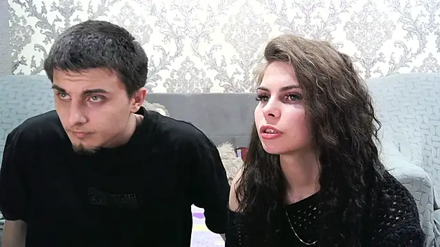 AmandaCouple online show from April 8, 2026, 8:10 pm