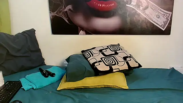 CLEO-001 online show from April 30, 2026, 5:42 pm