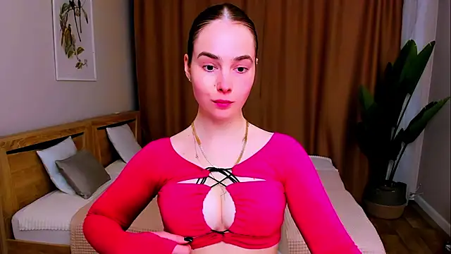 Snapshot of Maddy_Wood_ chatting on April 10, 2026, 5:53 pm Maddy Wood online show from April 10, 2026, 5:53 pm