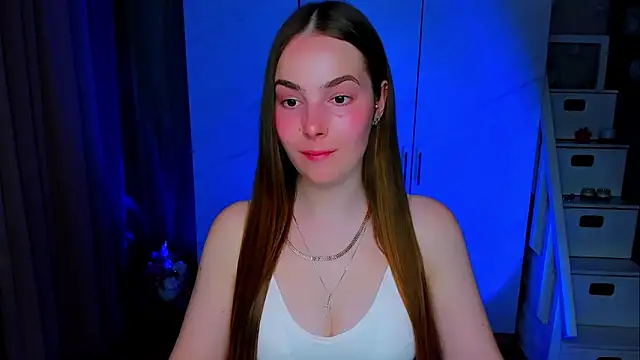 Snapshot of Maddy_Wood_ chatting on May 20, 2026, 4:59 pm Maddy Wood online show from May 20, 2026, 4:59 pm