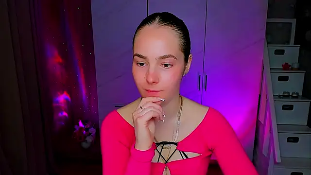 Snapshot of Maddy_Wood_ chatting on May 11, 2026, 4:15 pm Maddy Wood online show from May 11, 2026, 4:15 pm