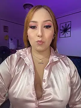 Snapshot of Kiarhatrixie1 chatting on March 30, 2026, 4:19 pm Kiarhatrixie1 online show from March 30, 2026, 4:19 pm