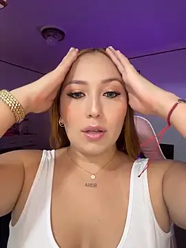 Snapshot of Kiarhatrixie1 chatting on March 26, 2026, 5:33 pm Kiarhatrixie1 online show from March 26, 2026, 5:33 pm