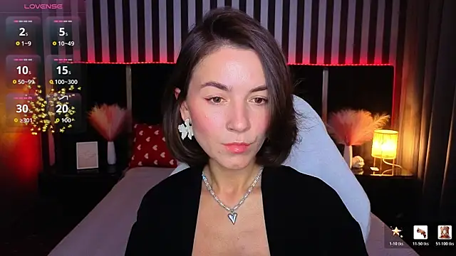 Snapshot of GracefulMichelle chatting on May 10, 2026, 6:10 pm GracefulMichelle online show from May 10, 2026, 6:10 pm