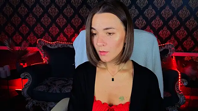 Snapshot of GracefulMichelle chatting on April 7, 2026, 7:04 pm GracefulMichelle online show from April 7, 2026, 7:04 pm