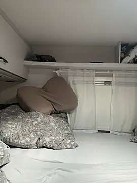 Snapshot of melanieTesss chatting on March 4, 2026, 12:46 pm melanieTesss online show from March 4, 2026, 12:46 pm