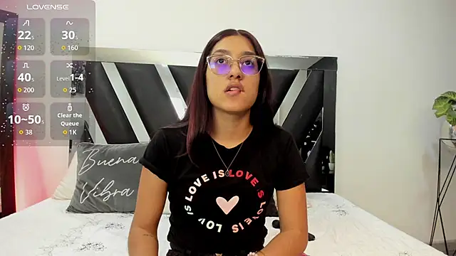 Snapshot of Mia_Iron chatting on May 20, 2026, 1:41 pm Mia Iron online show from May 20, 2026, 1:41 pm
