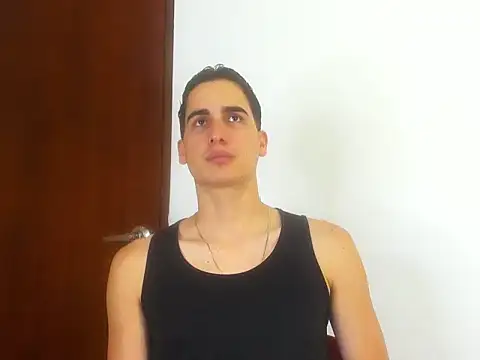 ryanlevi1 online show from May 21, 2026, 7:33 pm