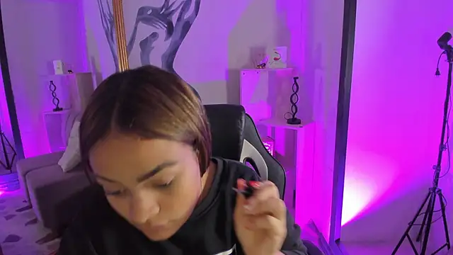 SiaFoxx  online show from February 20, 2026, 4:42 am