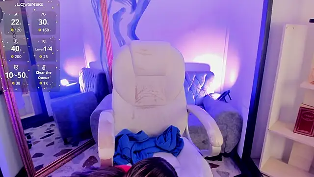 SiaFoxx  online show from April 9, 2026, 11:11 pm