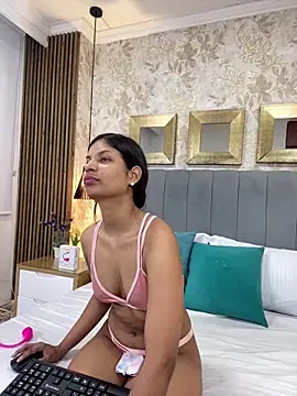 Snapshot of AnnaLoren_ chatting on March 23, 2026, 1:44 pm AnnaLoren online show from March 23, 2026, 1:44 pm