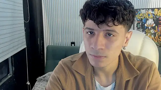 Snapshot of Angel_St1 chatting on April 10, 2026, 4:36 pm Angel St1 online show from April 10, 2026, 4:36 pm