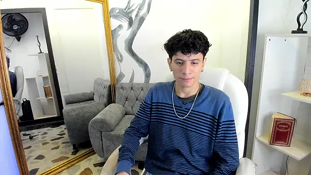Snapshot of Angel_St1 chatting on May 1, 2026, 12:32 pm Angel St1 online show from May 1, 2026, 12:32 pm