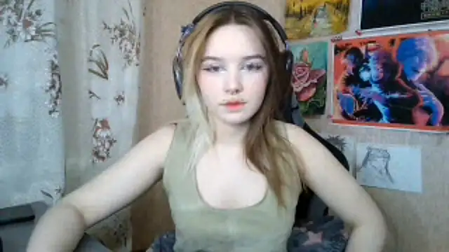 Snapshot of MilaTyan chatting on April 26, 2026, 5:32 pm MilaTyan online show from April 26, 2026, 5:32 pm