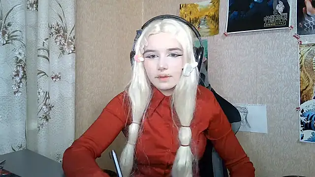 Snapshot of MilaTyan chatting on April 23, 2026, 5:03 pm MilaTyan online show from April 23, 2026, 5:03 pm