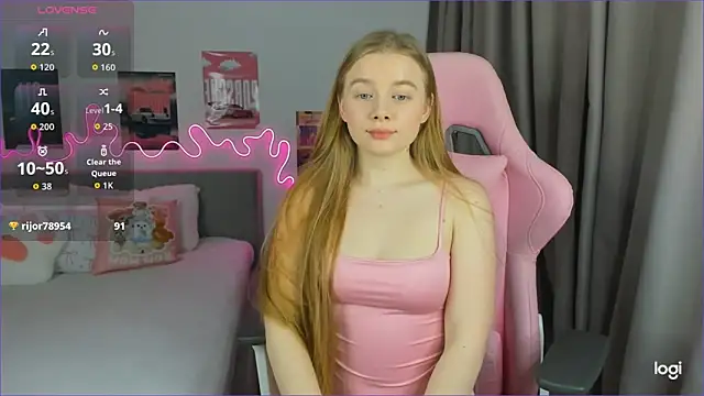 EvaRaee online show from February 19, 2026, 3:58 am