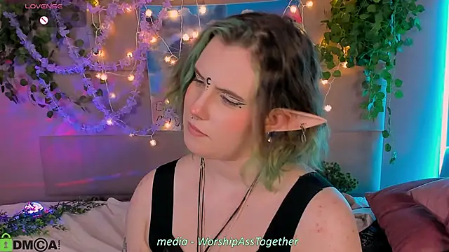 Snapshot of candy_yeah chatting on April 9, 2026, 6:19 am candy yeah online show from April 9, 2026, 6:19 am