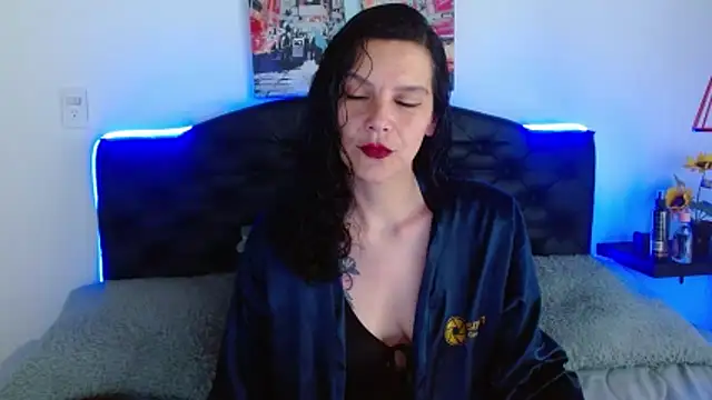 Snapshot of anya_nasty_ chatting on April 16, 2026, 2:01 am anya nasty online show from April 16, 2026, 2:01 am