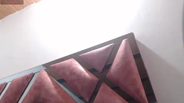 Snapshot of evangeline_valencia chatting on March 30, 2026, 9:11 am evangeline valencia online show from March 30, 2026, 9:11 am