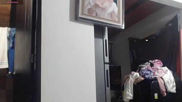 Snapshot of evangeline_valencia chatting on March 28, 2026, 3:40 am evangeline valencia online show from March 28, 2026, 3:40 am