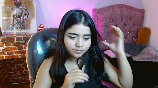 Snapshot of mila_quin chatting on March 31, 2026, 7:49 pm mila quin online show from March 31, 2026, 7:49 pm