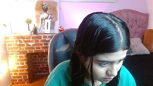 Snapshot of mila_quin chatting on April 5, 2026, 12:56 pm mila quin online show from April 5, 2026, 12:56 pm
