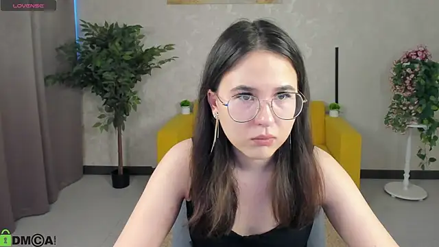 Snapshot of leylamirage chatting on March 31, 2026, 12:18 pm leylamirage online show from March 31, 2026, 12:18 pm