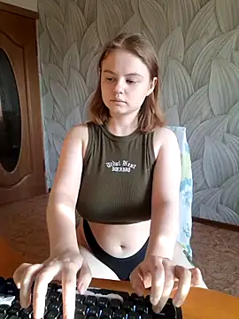 Snapshot of chupep_suchka chatting on April 4, 2026, 12:12 pm chupep suchka online show from April 4, 2026, 12:12 pm