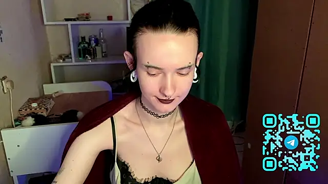 Snapshot of MabelDefina chatting on April 24, 2026, 11:01 am MabelDefina online show from April 24, 2026, 11:01 am