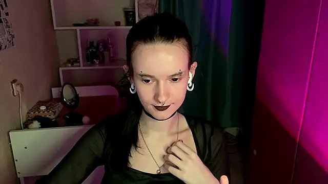 Snapshot of MabelDefina chatting on May 1, 2026, 5:12 am MabelDefina online show from May 1, 2026, 5:12 am