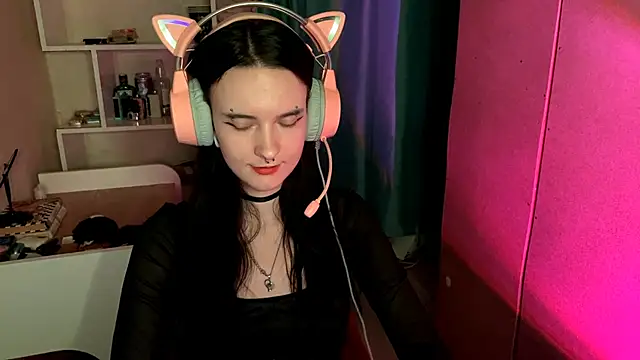 Snapshot of MabelDefina chatting on May 14, 2026, 5:04 am MabelDefina online show from May 14, 2026, 5:04 am