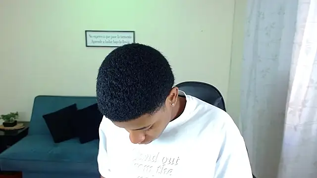 liiam3 online show from February 20, 2026, 9:06 pm