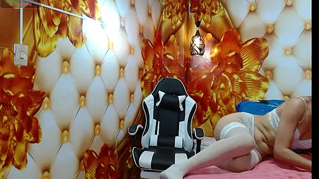 isabella barbie online show from March 10, 2026, 4:38 am