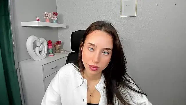 Snapshot of AdeleSolo chatting on March 19, 2026, 6:24 am AdeleSolo online show from March 19, 2026, 6:24 am