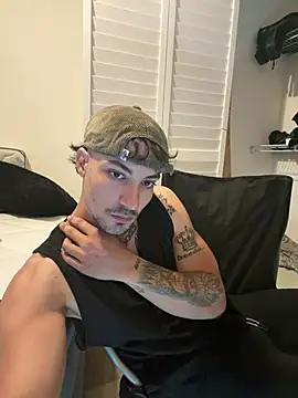 Alejandrosolerxxx online show from February 19, 2026, 1:13 am