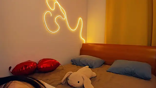 LeilaErcolani online show from March 10, 2026, 7:18 pm