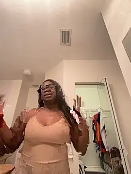 Snapshot of NiomiDivine chatting on February 19, 2026, 4:53 am NiomiDivine online show from February 19, 2026, 4:53 am