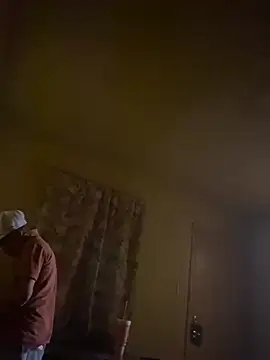 Snapshot of Escalante23 chatting on February 23, 2025, 8:39 am Escalante23 online show from February 23, 2025, 8:39 am