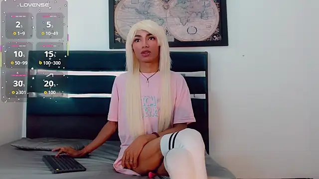 suzume Mendez online show from February 28, 2026, 11:43 am