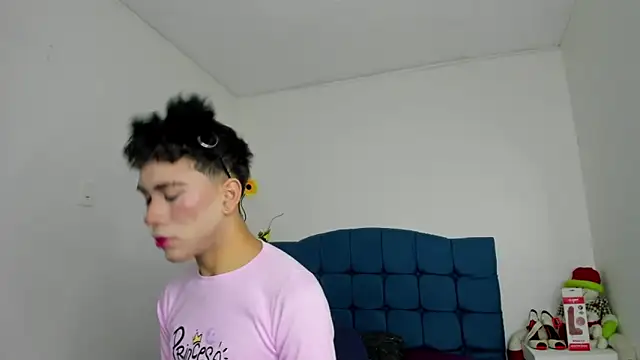 Snapshot of Ailanys_Miller chatting on March 6, 2026, 12:44 pm Ailanys Miller online show from March 6, 2026, 12:44 pm